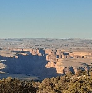 Meet your Posher, Garrison